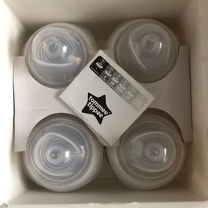 4 newborn baby bottles